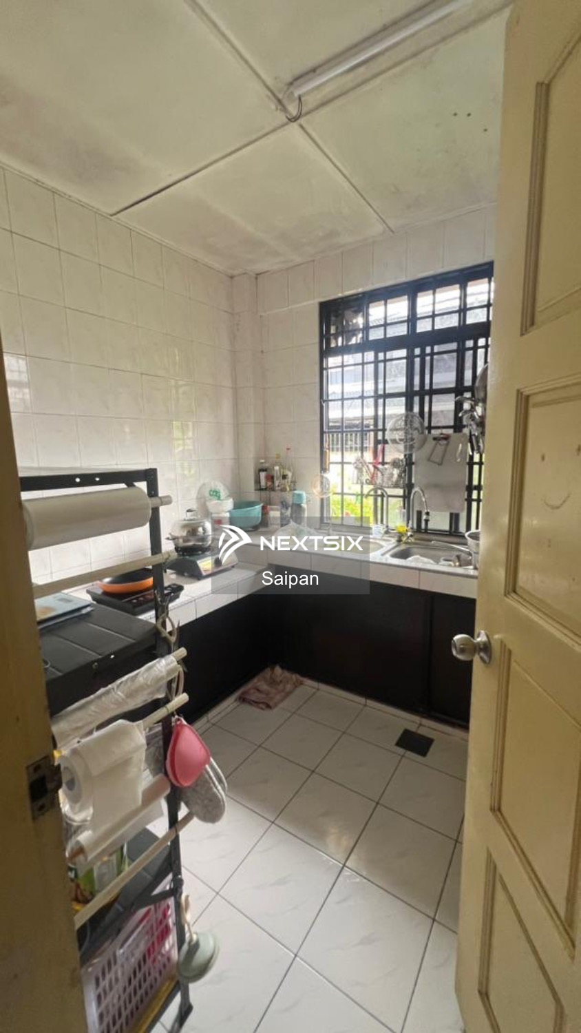 2.5-sty Terrace/Link House For Sale in Kuching Sarawak - Image 8