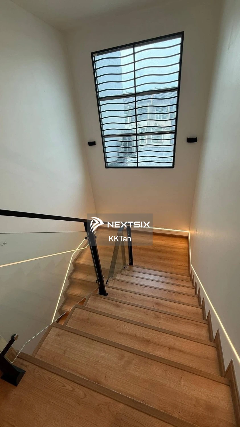 3-sty Terrace/Link House For Sale in Bandar Botanic Selangor - Image 8