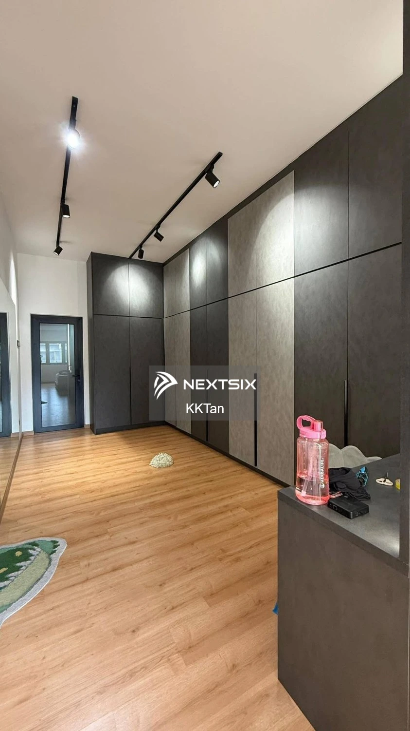 3-sty Terrace/Link House For Sale in Bandar Botanic Selangor - Image 9