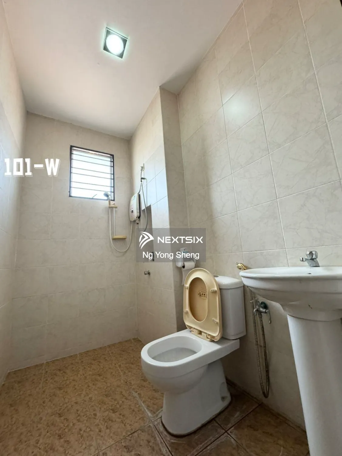 Semi-detached House For Sale in Klang Selangor - Image 11