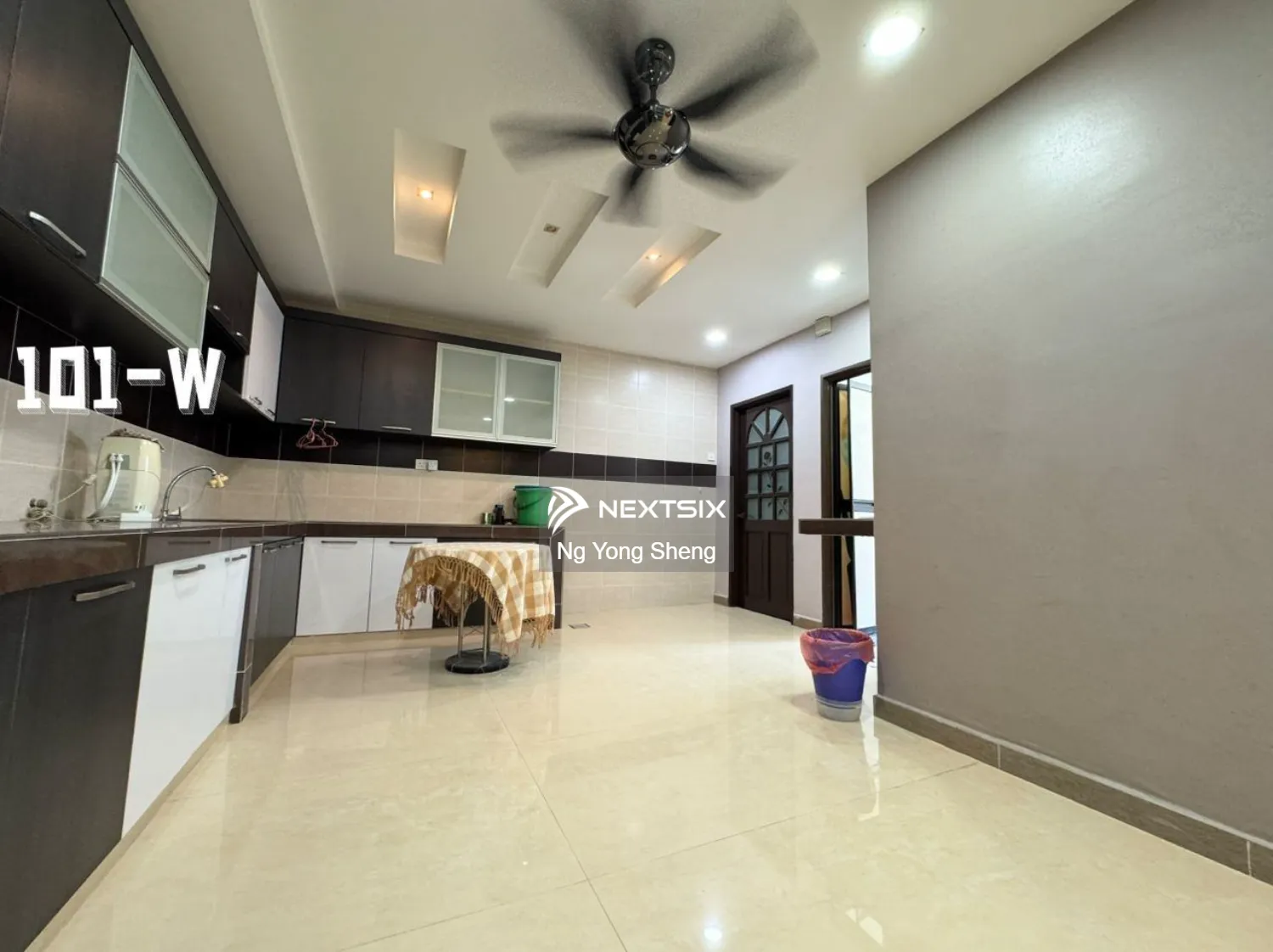 Semi-detached House For Sale in Klang Selangor - Image 5