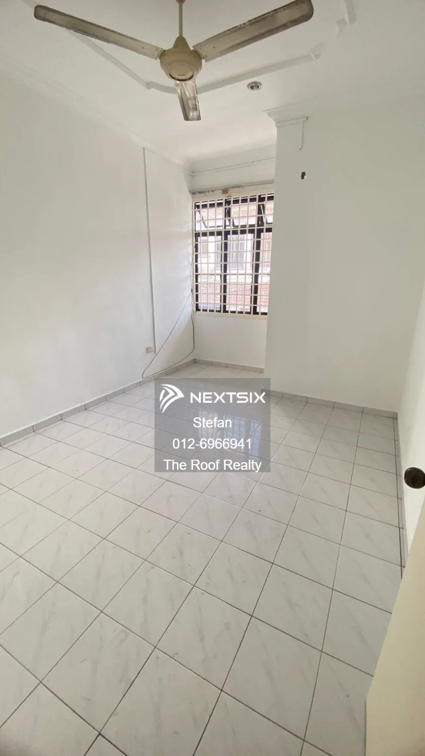 2-sty Terrace/Link House For Sale in Ulu Tiram Johor - Image 5