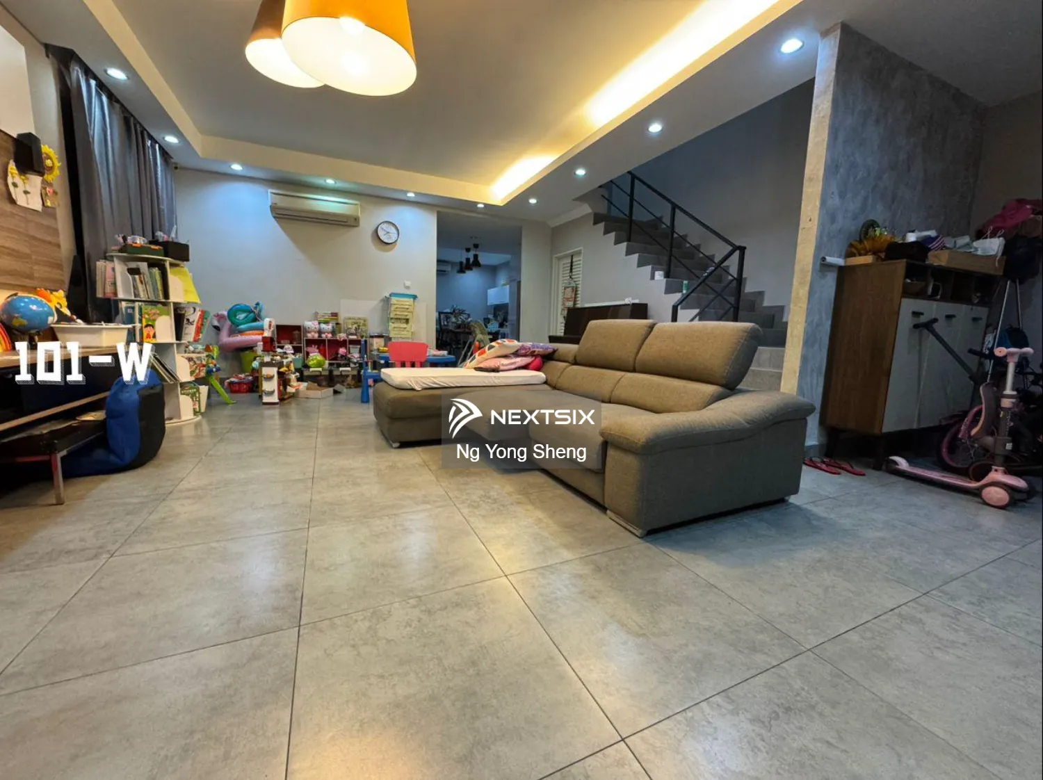 Semi-detached House For Sale in Klang Selangor