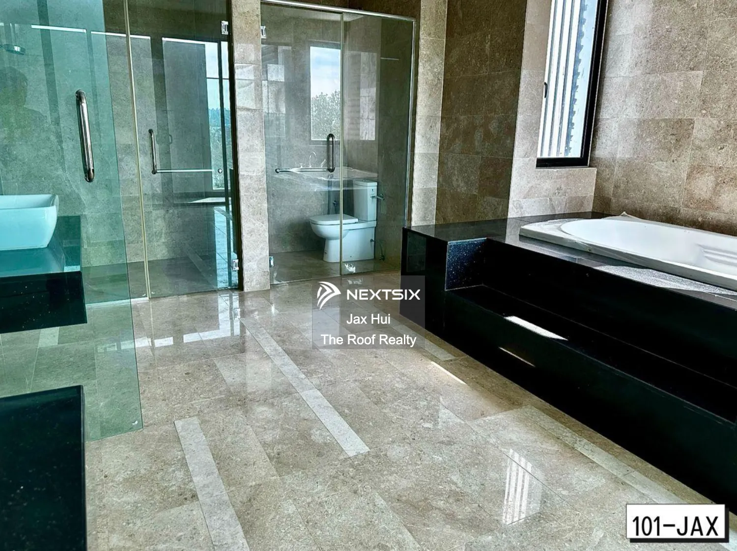 3-sty Superlink House For Sale in Setia Alam Selangor - Image 8