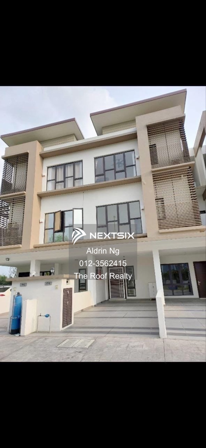 Townhouse For Rent in Puchong Selangor