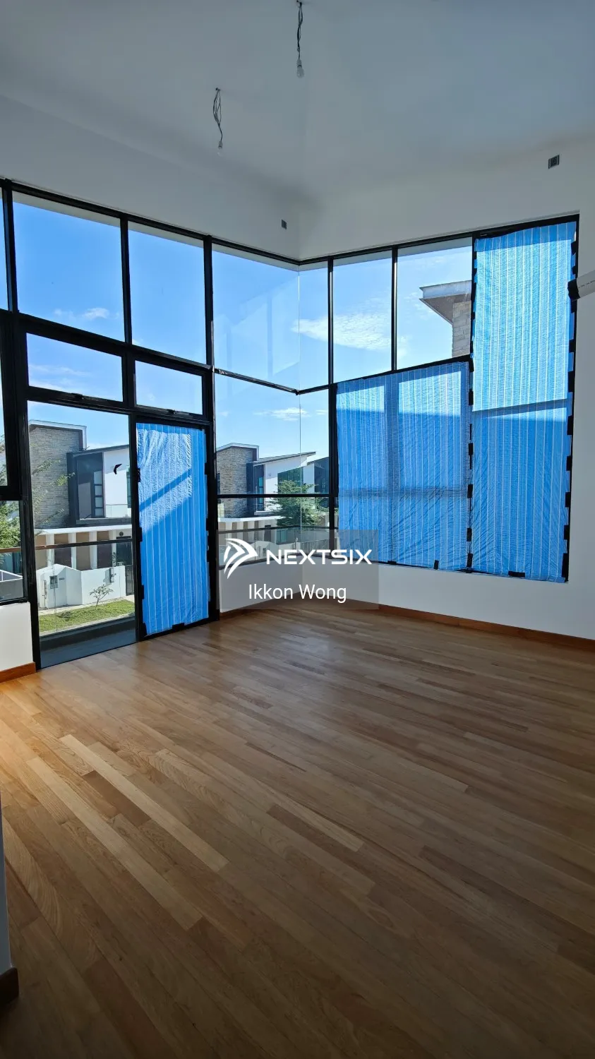 Bungalow For Sale in Gelang Patah Johor - Image 4