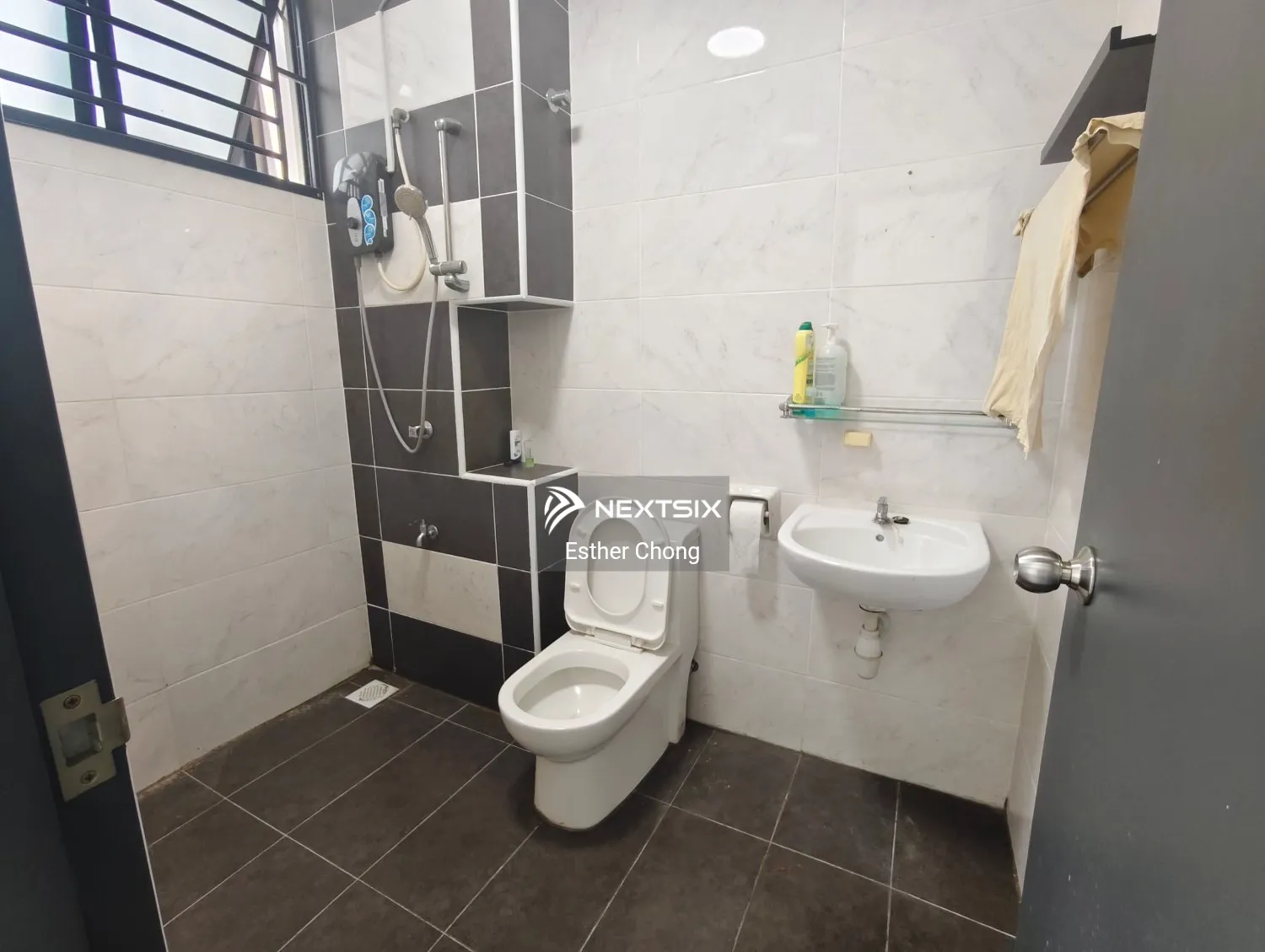 2-sty Terrace/Link House For Sale in Ulu Tiram Johor - Image 2
