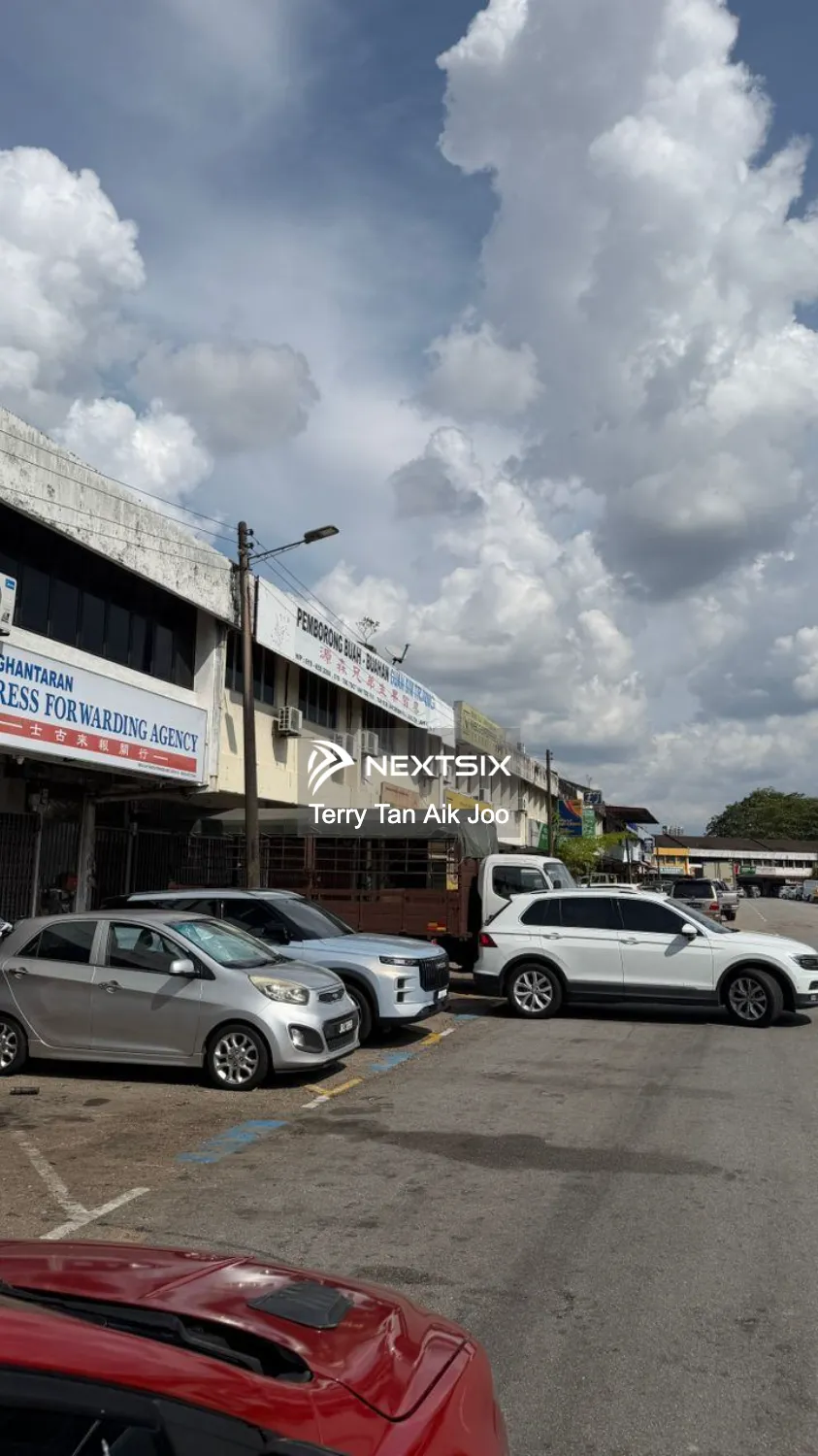 Shop For Sale in Skudai Johor