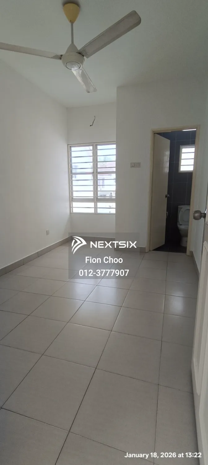 2-sty Terrace/Link House For Sale in Seri Kembangan Selangor - Image 2