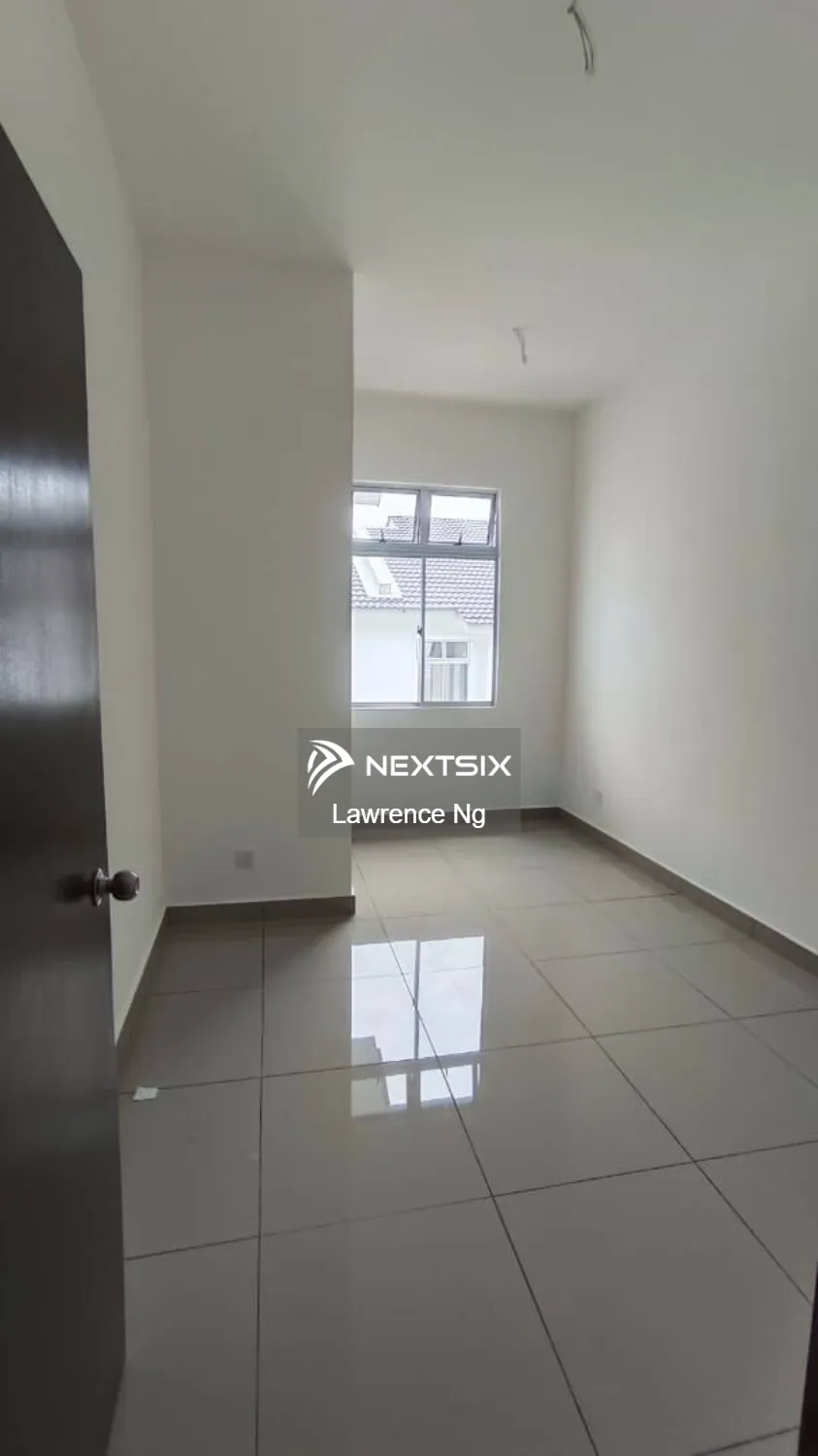 2-sty Terrace/Link House For Sale in Johor Bahru Johor - Image 9