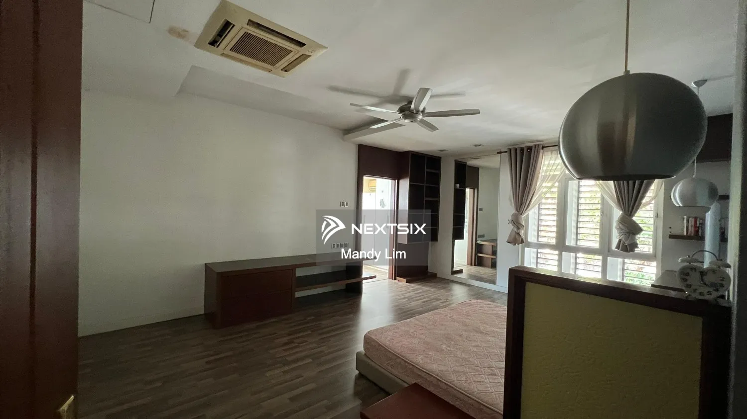 Semi-detached House For Rent in Jelutong Penang