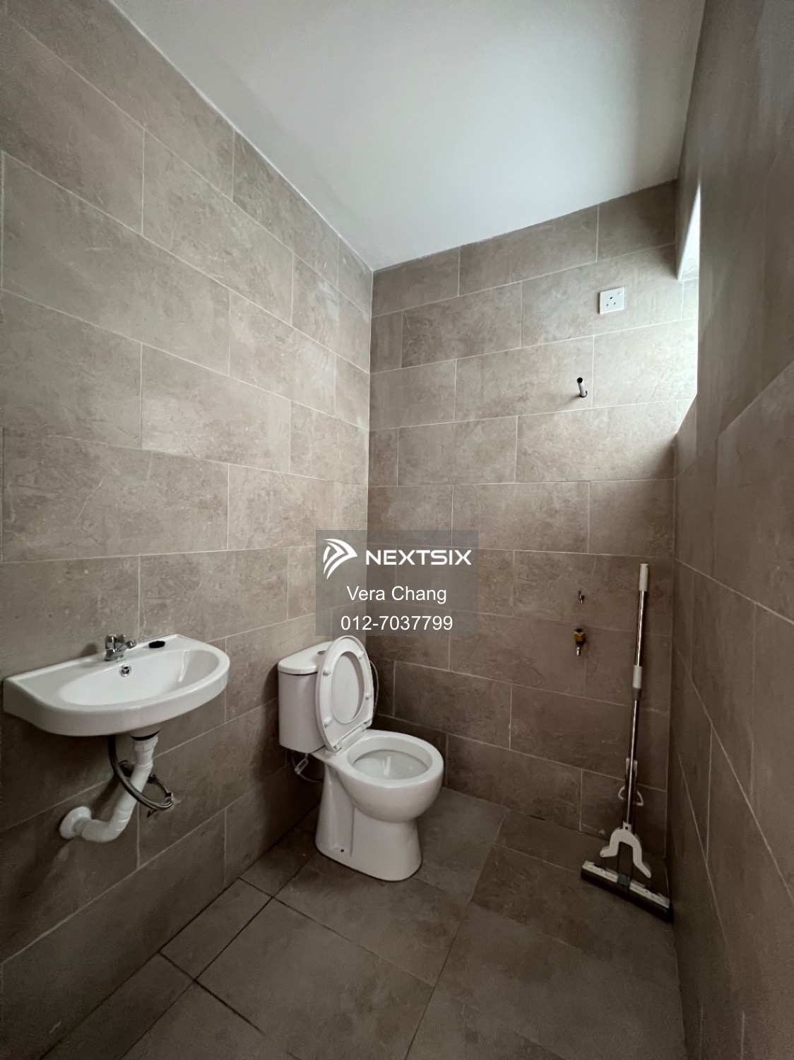 1.5-sty Terrace/Link House For Sale in Ulu Tiram Johor - Image 5