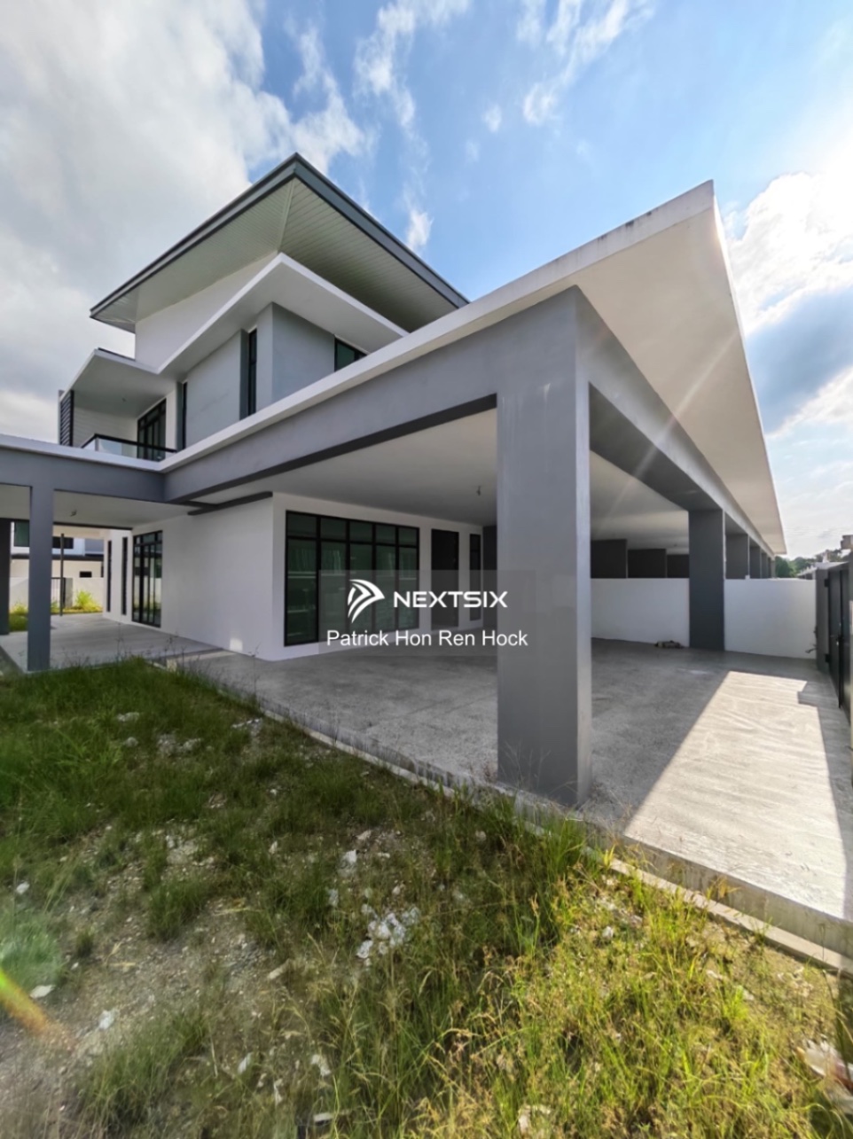 2-sty Terrace/Link House For Sale in Kuching Sarawak - Image 2