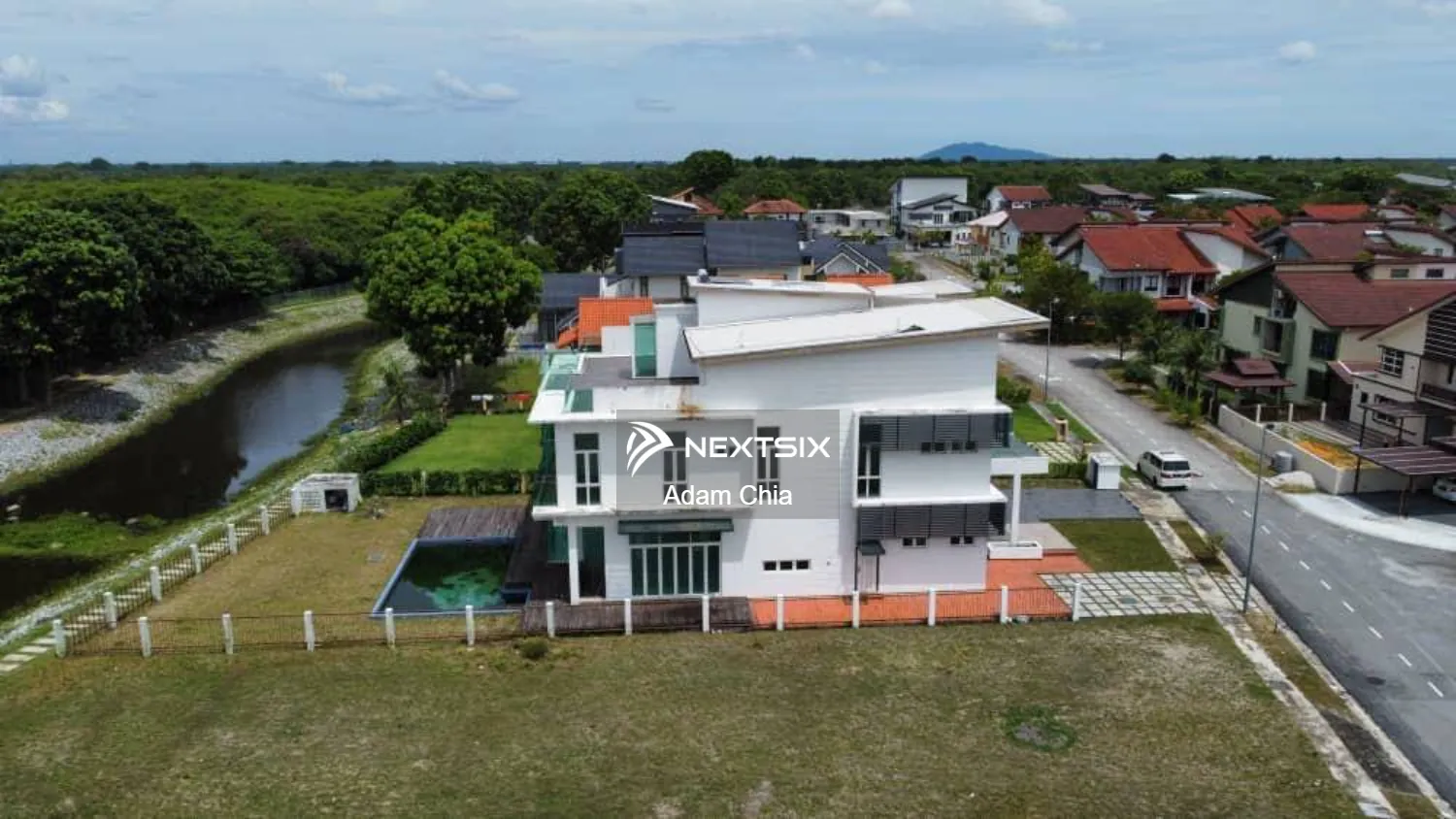 Bungalow For Sale in Port Klang Selangor - Image 2