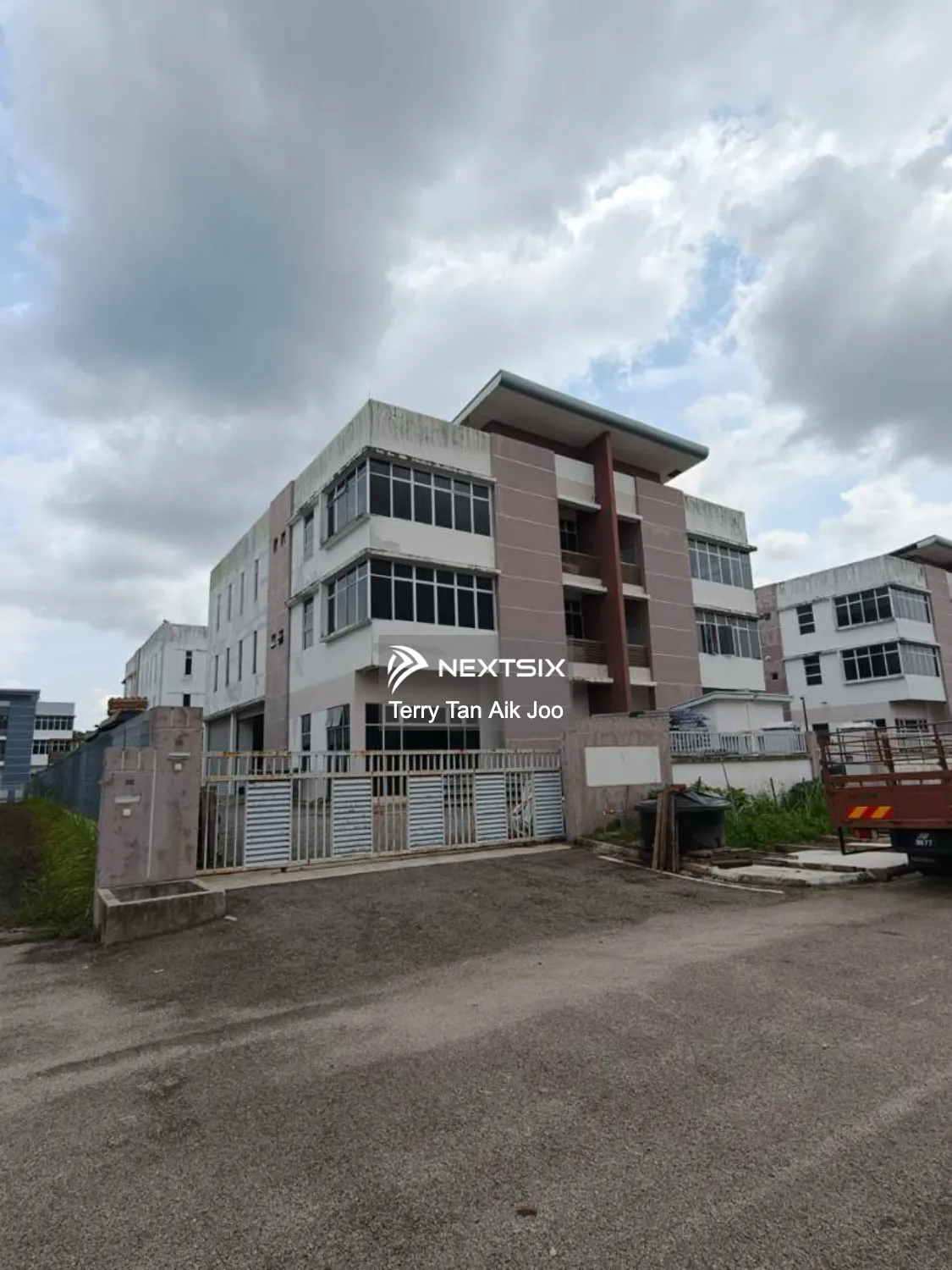 Semi-D Factory For Sale in Gelang Patah Johor - Image 11