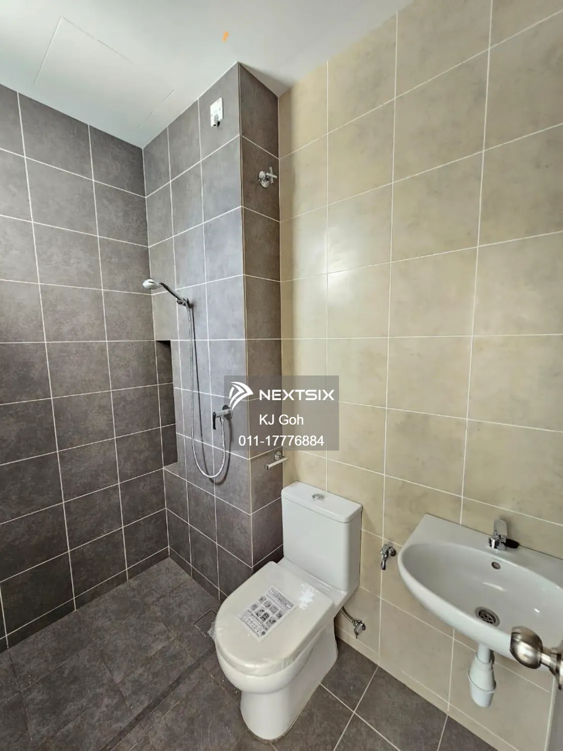 2-sty Terrace/Link House For Sale in Pekan Nanas Johor - Image 8