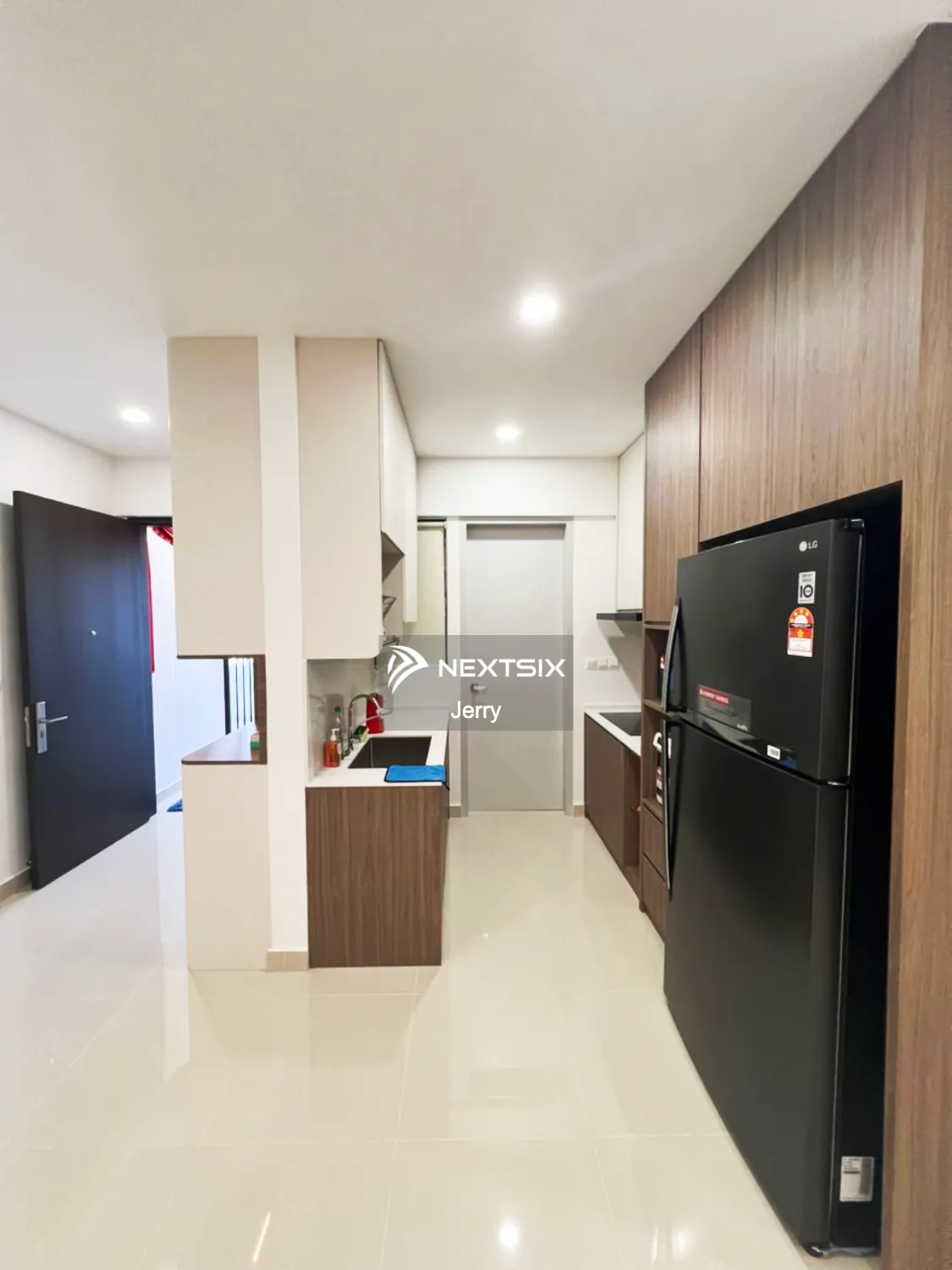 Condominium For Rent in Georgetown Penang - Image 3