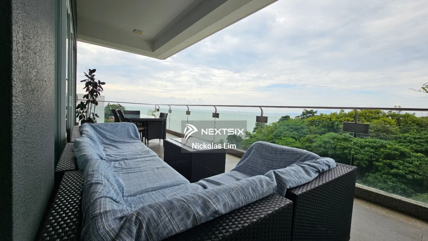 Condominium For Sale in Tanjung Bungah Penang