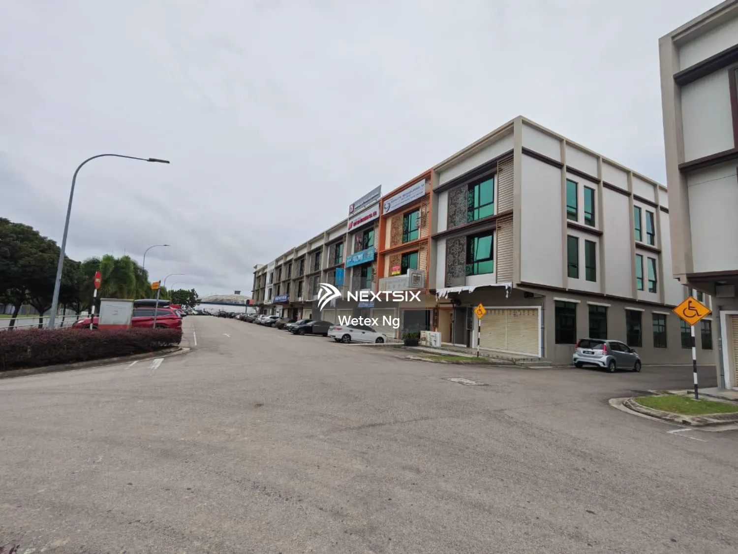 Shop For Sale in Ulu Tiram Johor