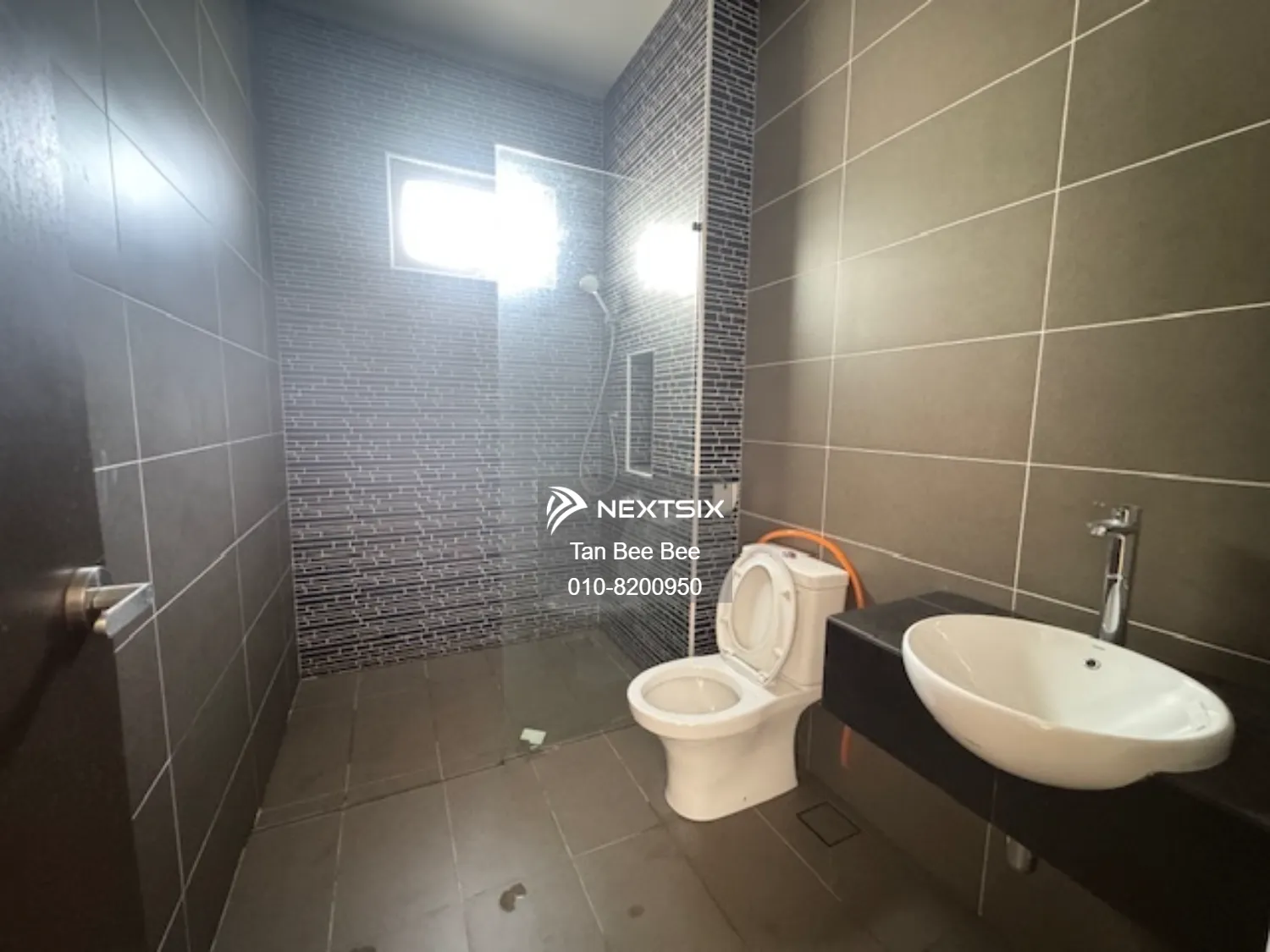 Semi-detached House For Sale in Ayer Baloi Johor - Image 10