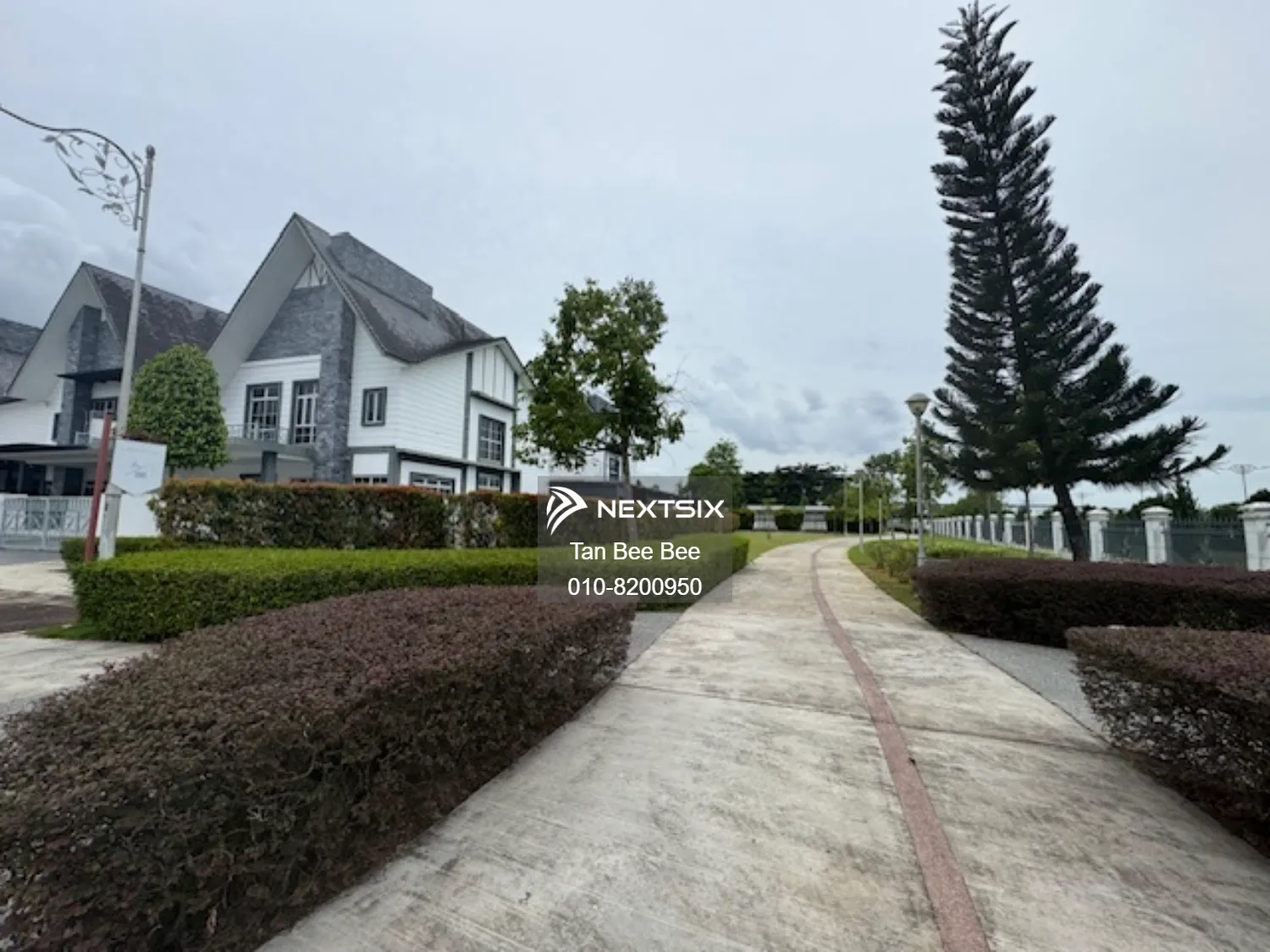 Semi-detached House For Sale in Ayer Baloi Johor - Image 24