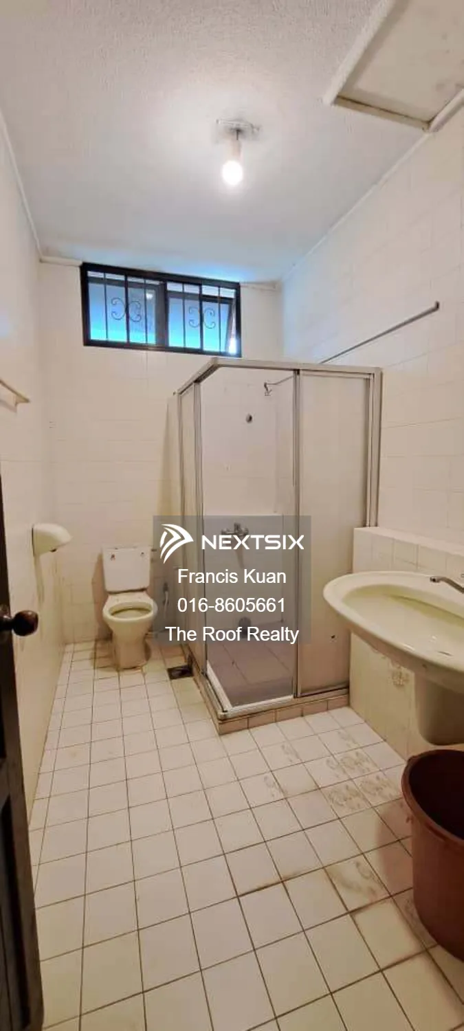 Bungalow For Rent in Kuching Sarawak - Image 16