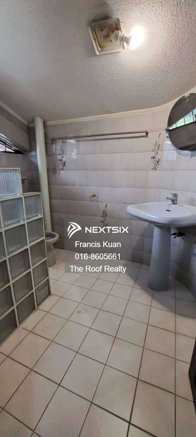 Bungalow For Rent in Kuching Sarawak - Image 19