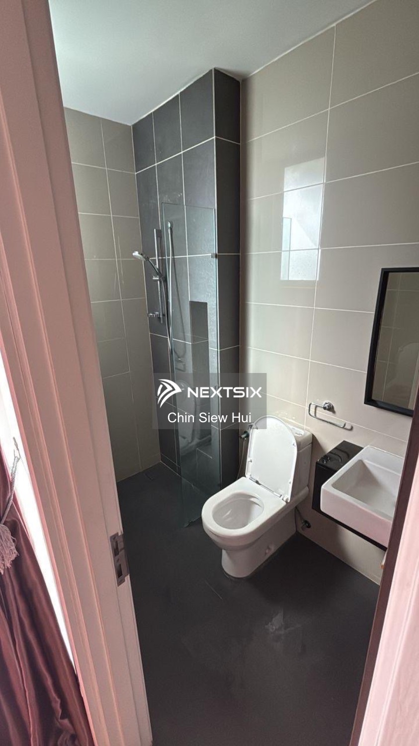 Semi-detached House For Sale in Gelang Patah Johor - Image 17