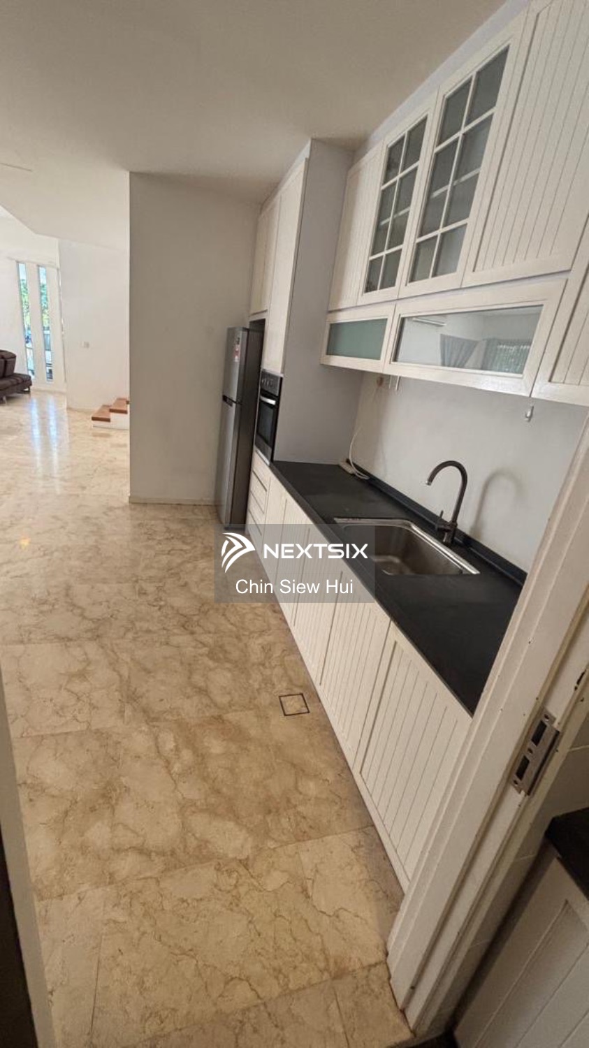 Semi-detached House For Sale in Gelang Patah Johor - Image 6