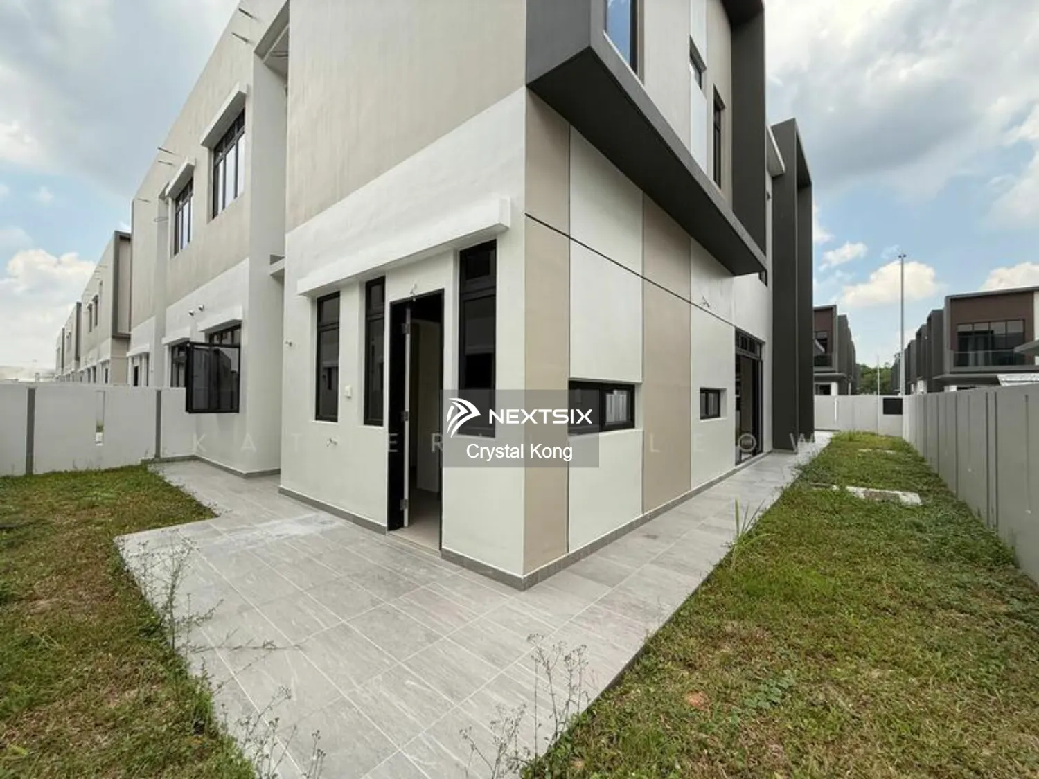 Semi-detached House For Sale in Skudai Johor - Image 2