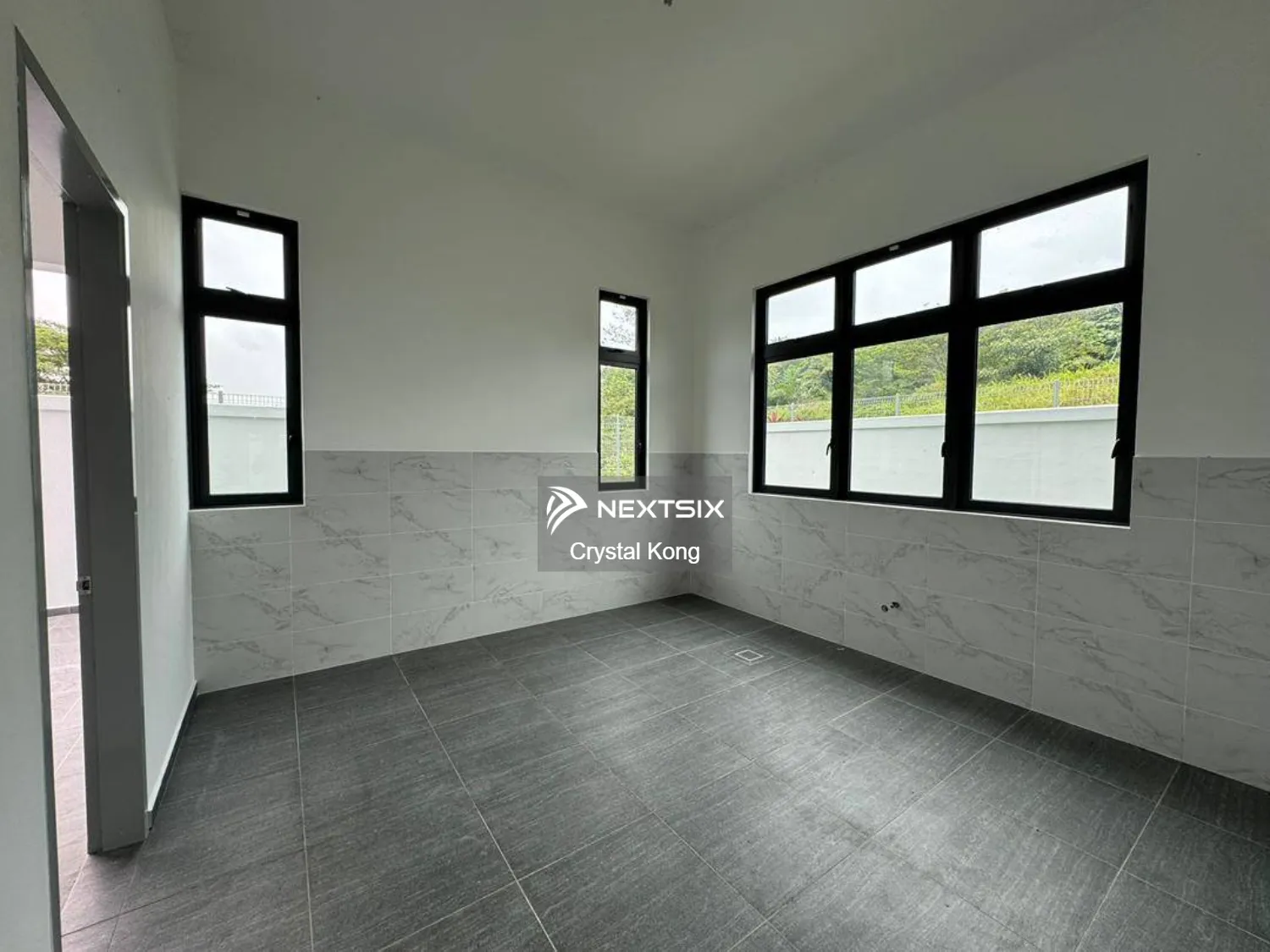 Bungalow For Sale in Setia Indah Johor - Image 5
