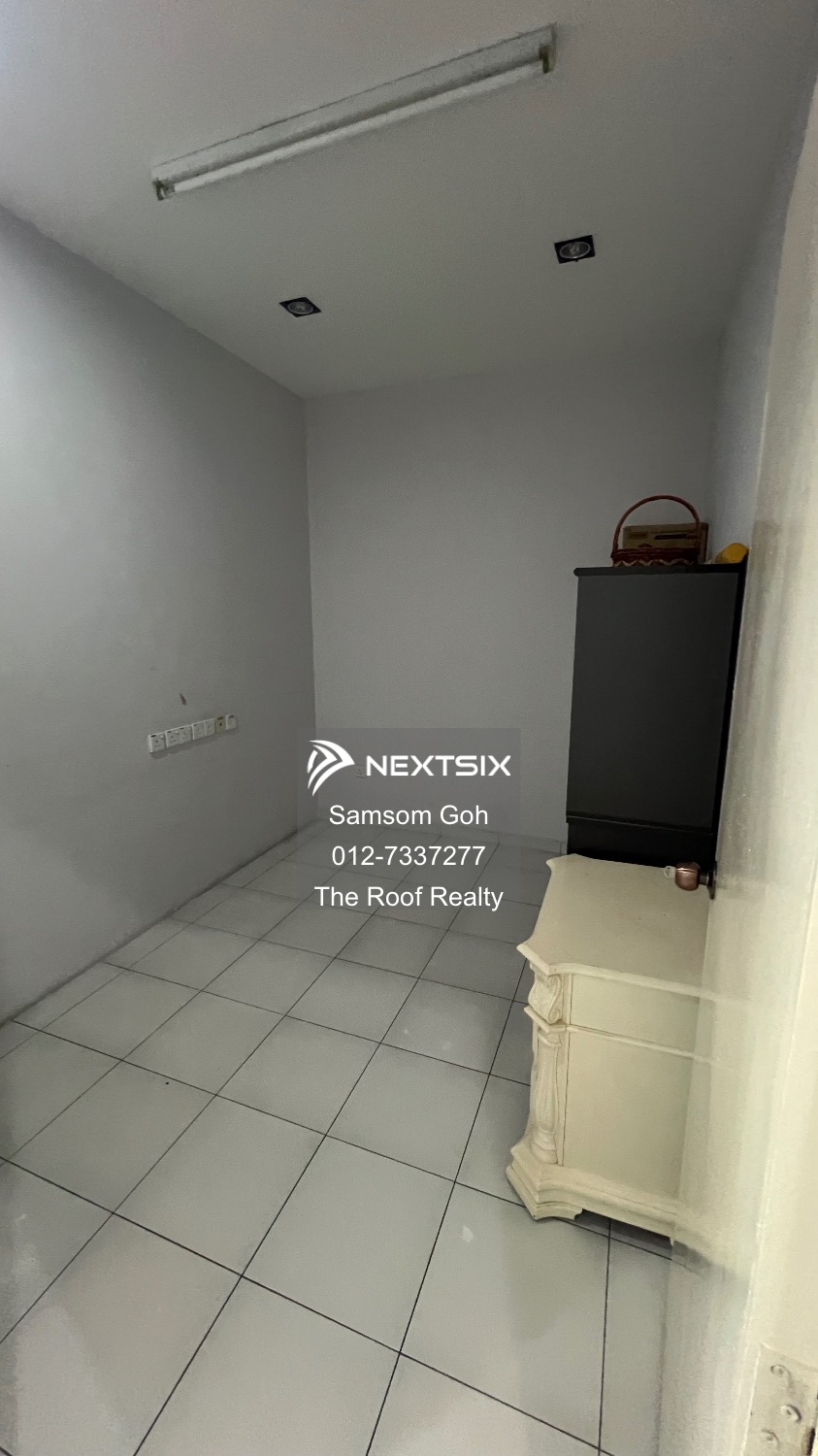 Shop For Sale in Perling Johor - Image 5