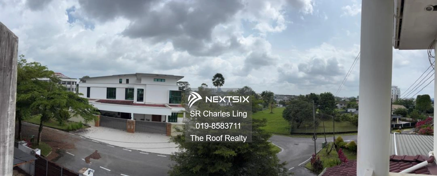 Semi-detached House For Sale in Kuching Sarawak - Image 9