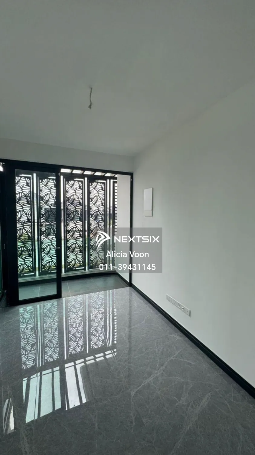 Semi-detached House For Sale in Setia Tropika Johor - Image 5