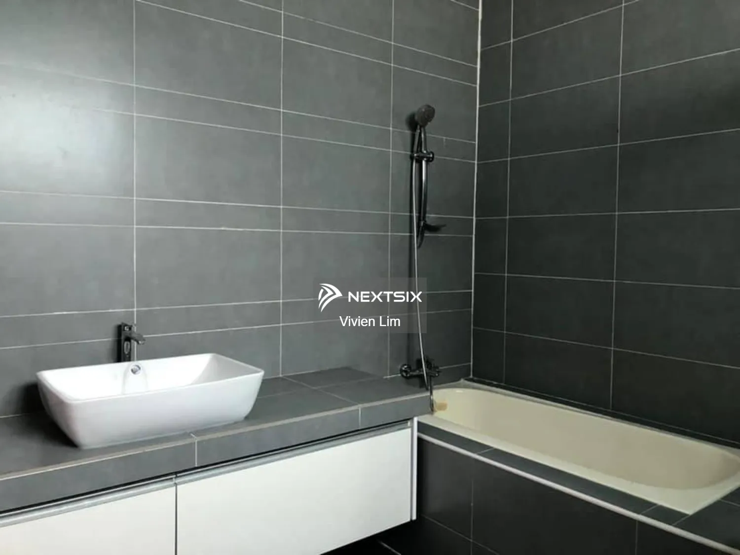 Bungalow For Sale in Ipoh Perak - Image 13