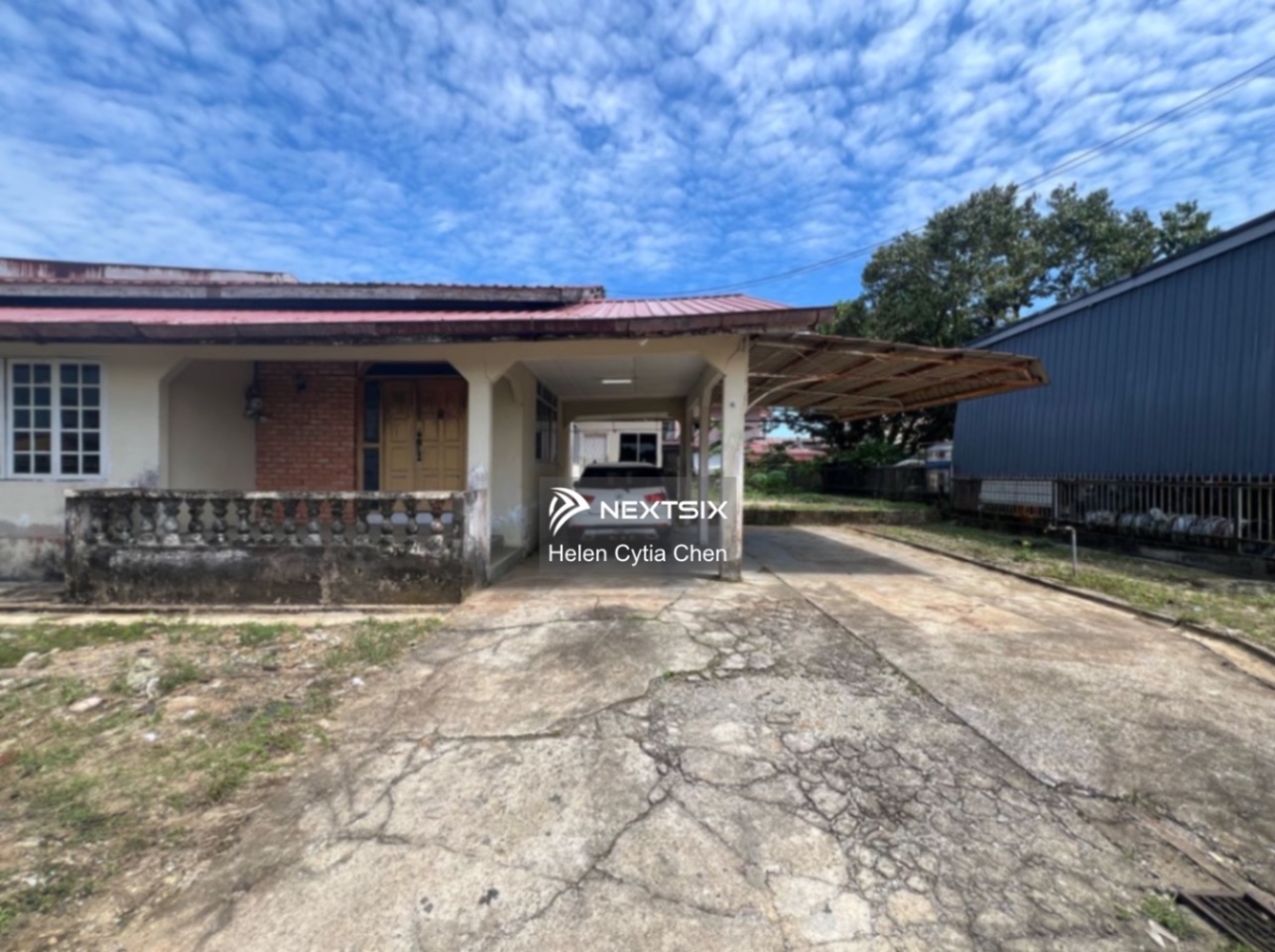 Semi-detached House For Sale in Kuching Sarawak