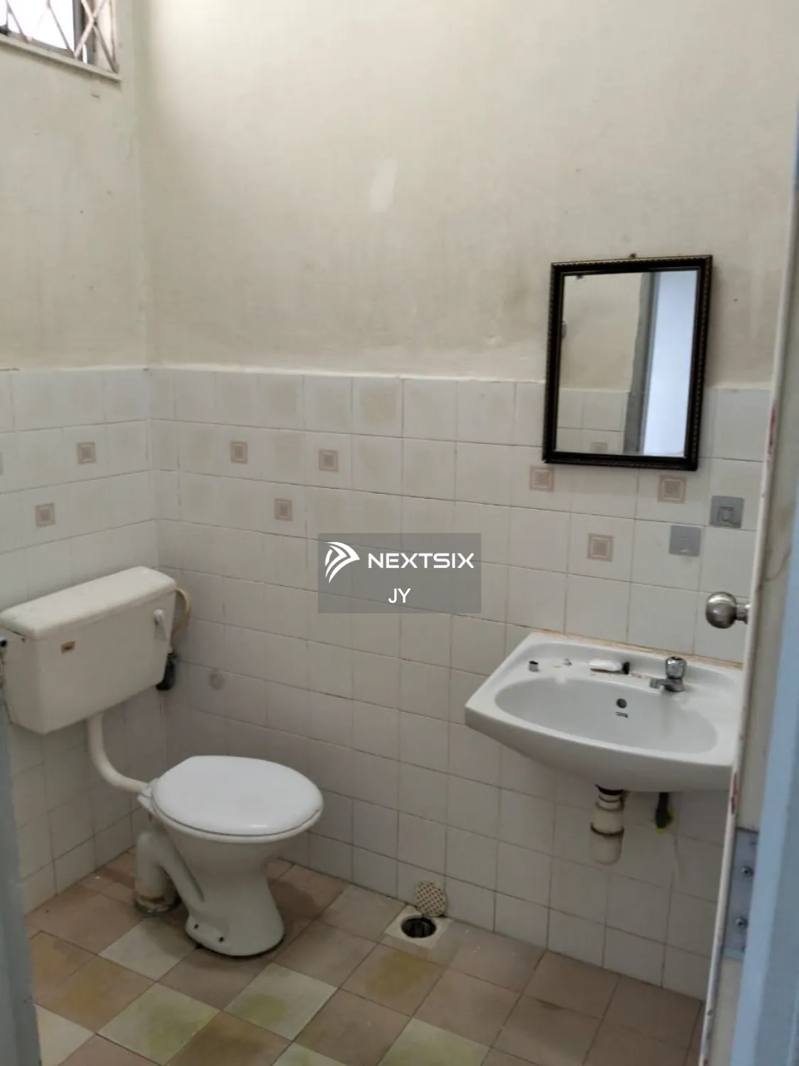 1-sty Terrace/Link House For Sale in Senai Johor - Image 9