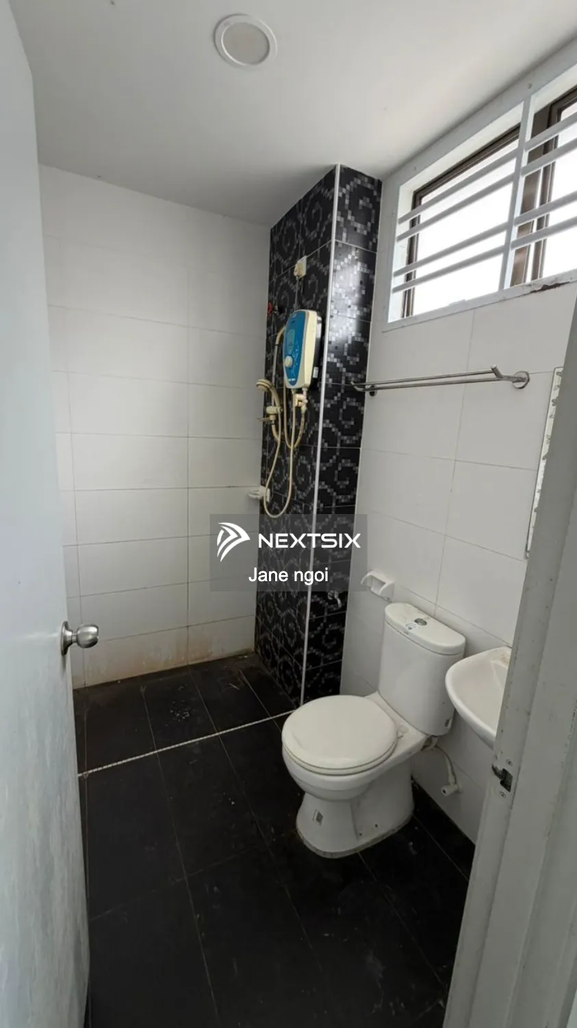 2-sty Terrace/Link House For Rent in Ulu Tiram Johor - Image 17