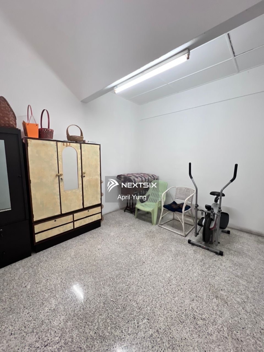 1-sty Terrace/Link House For Sale in Kuching Sarawak - Image 4