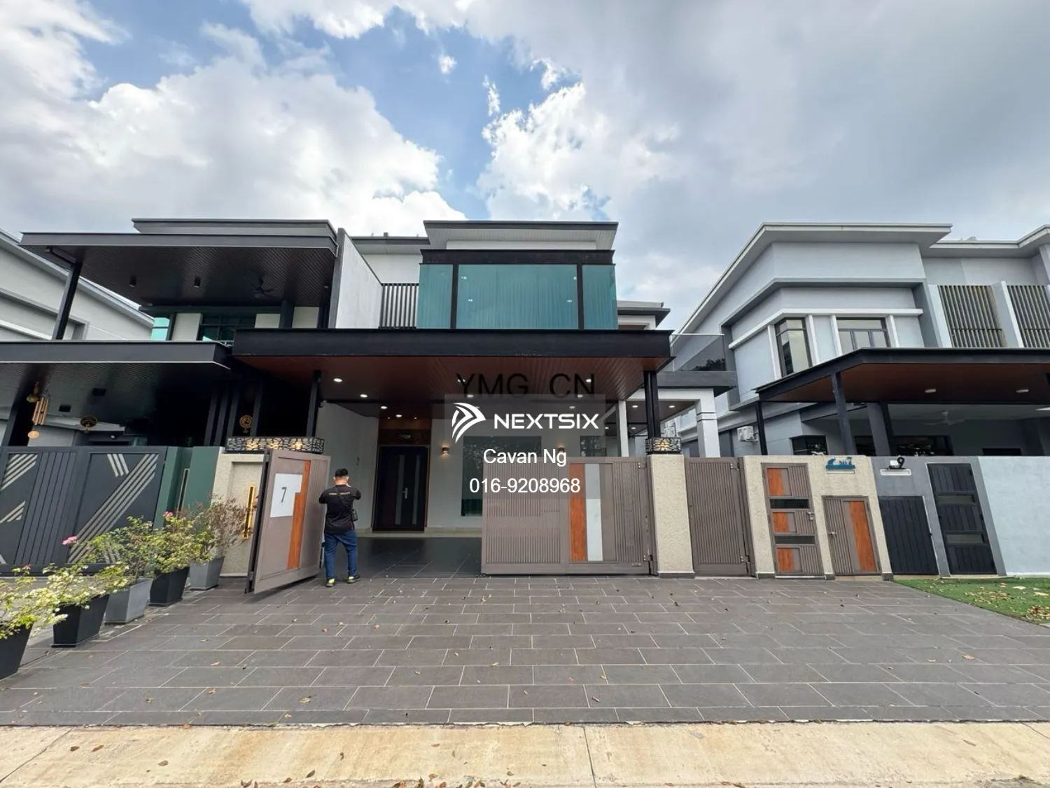 Semi-detached House For Sale in Klang Selangor