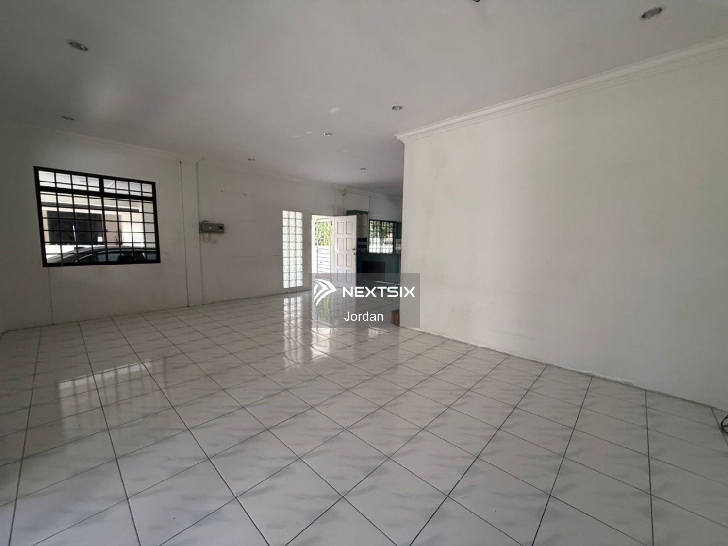 Semi-detached House For Sale in Kuching Sarawak - Image 8