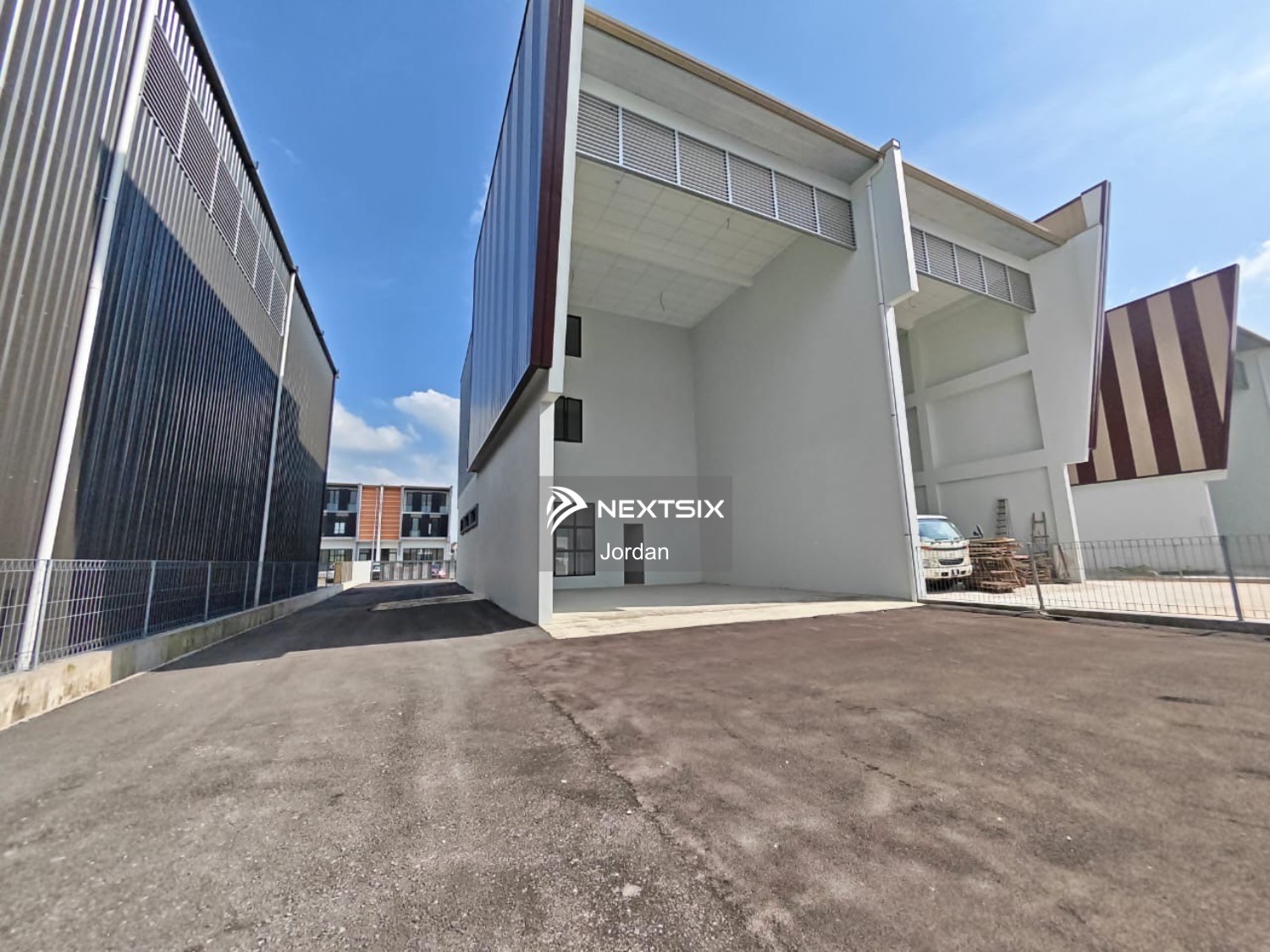 Semi-D Factory For Rent in Kuching Sarawak - Image 4