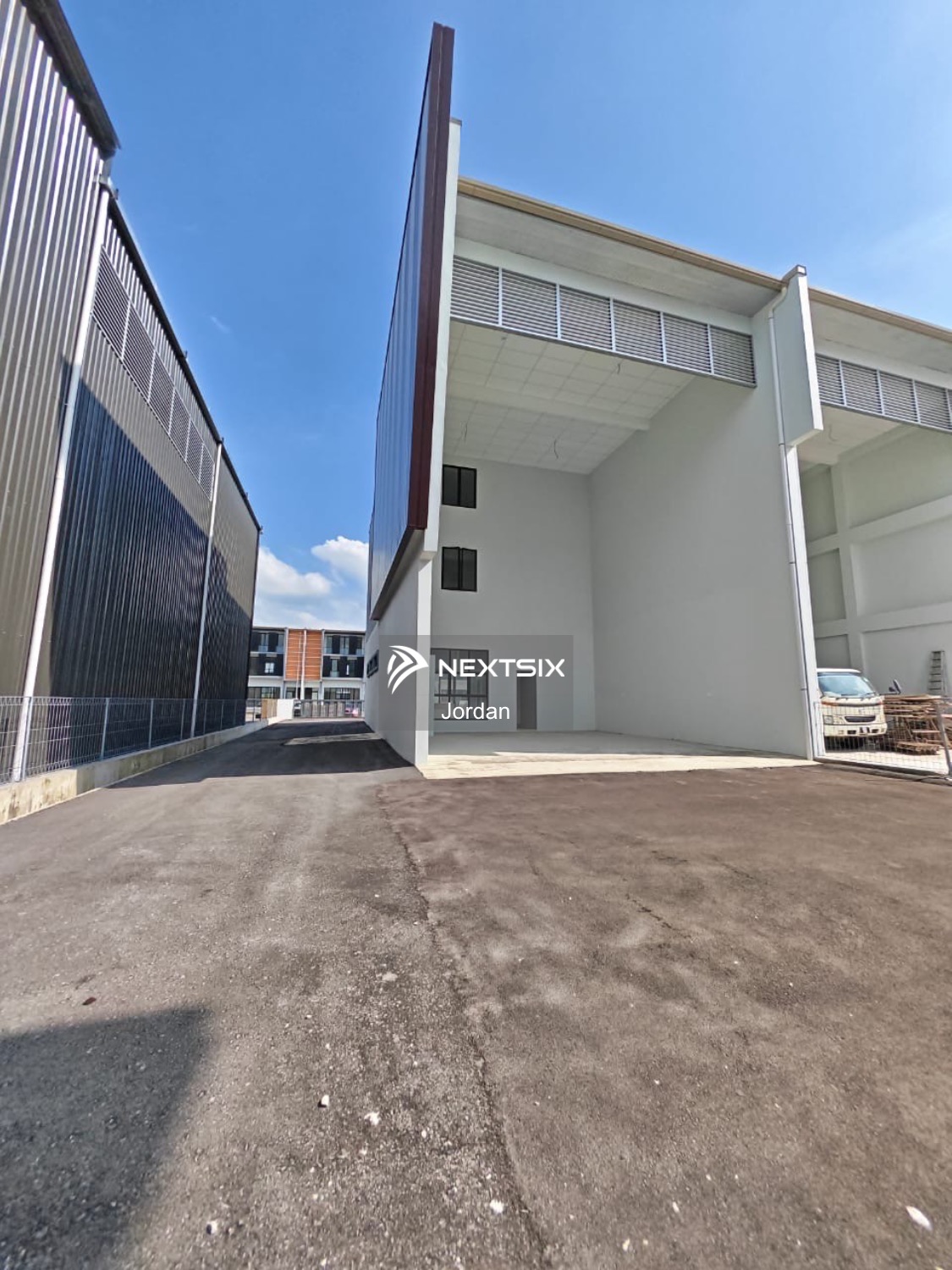 Semi-D Factory For Rent in Kuching Sarawak - Image 5