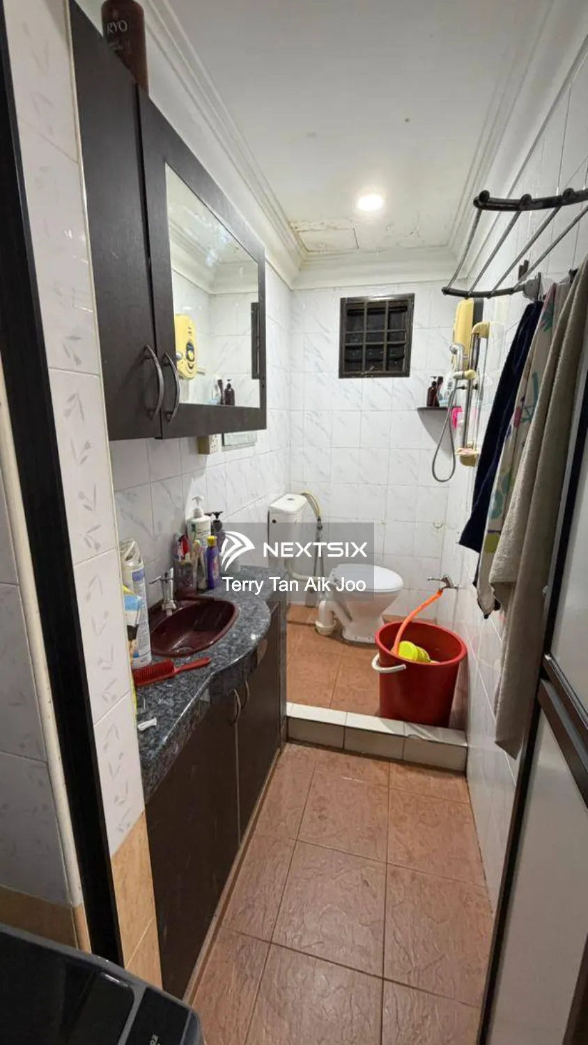 2-sty Terrace/Link House For Sale in Permas Jaya Johor - Image 9