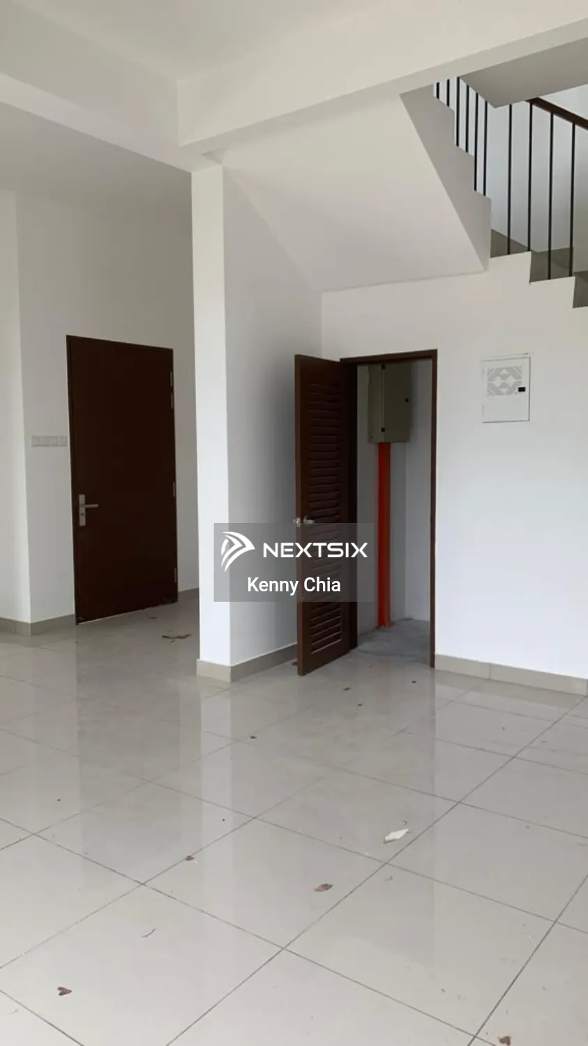 3-sty Terrace/Link House For Sale in Puchong Selangor - Image 9
