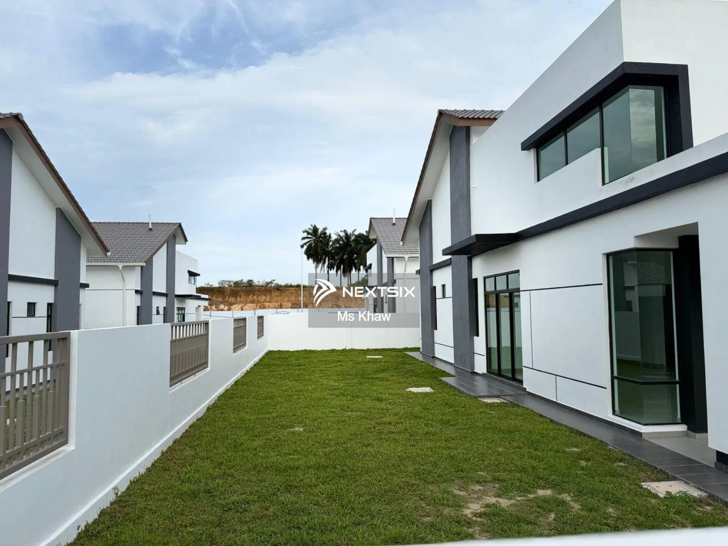 Semi-detached House For Sale in Kulai Johor - Image 5