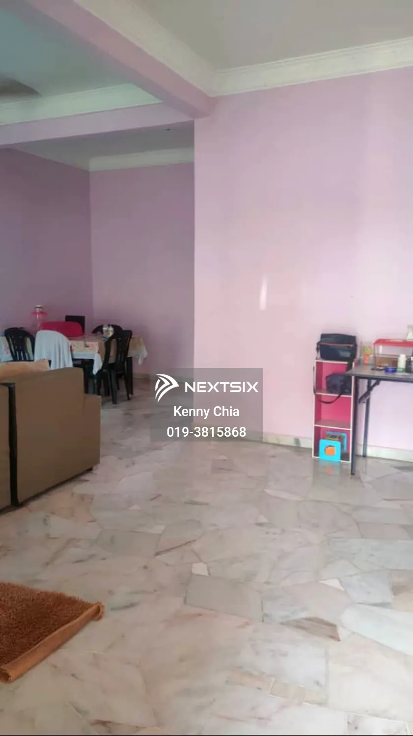 1.5-sty Terrace/Link House For Sale in Puchong Selangor - Image 6