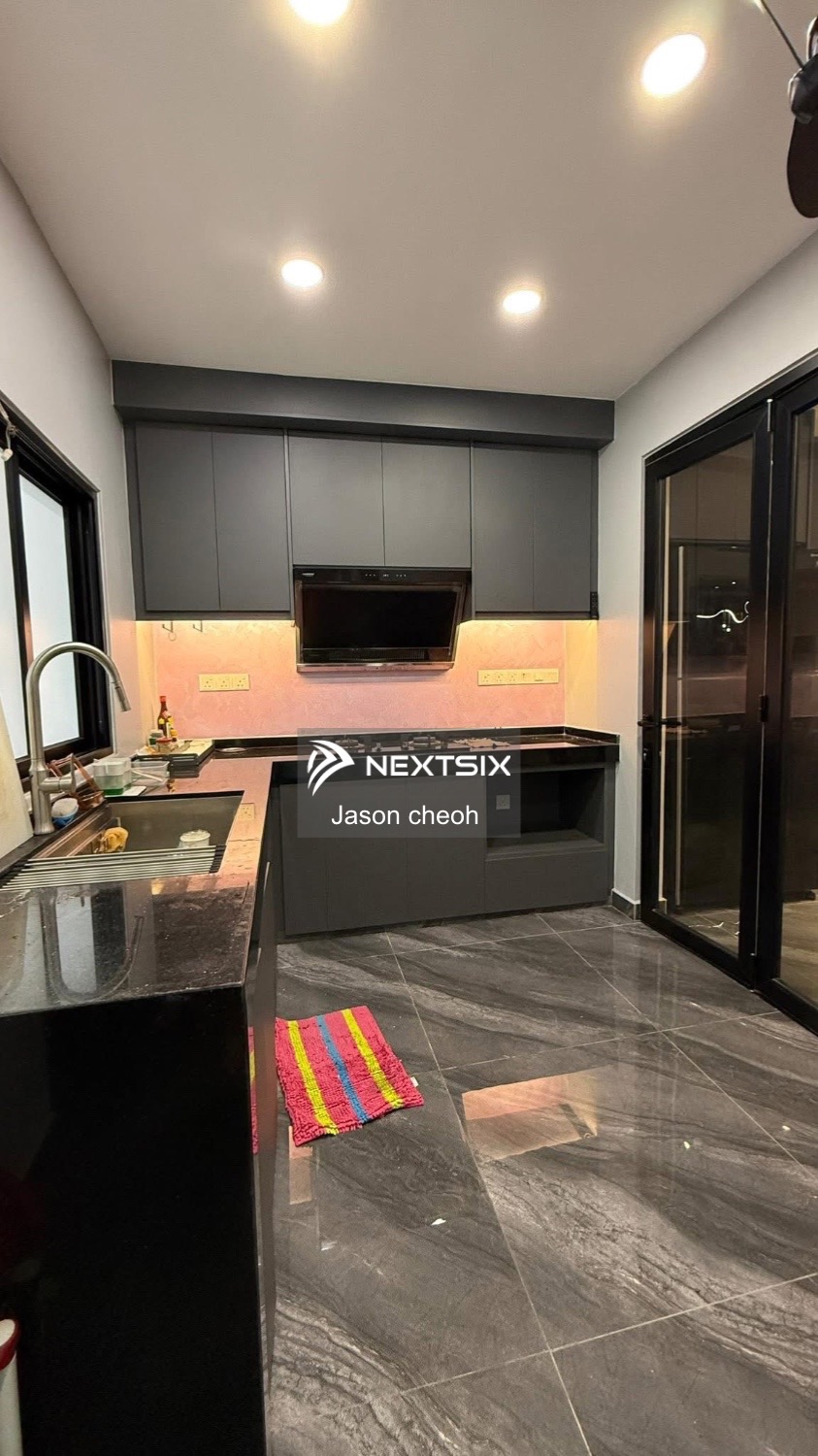 3-sty Terrace/Link House For Sale in Klang Selangor - Image 6