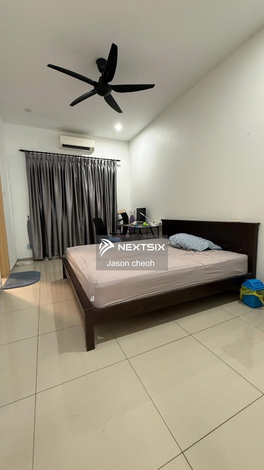 3-sty Terrace/Link House For Sale in Klang Selangor - Image 8