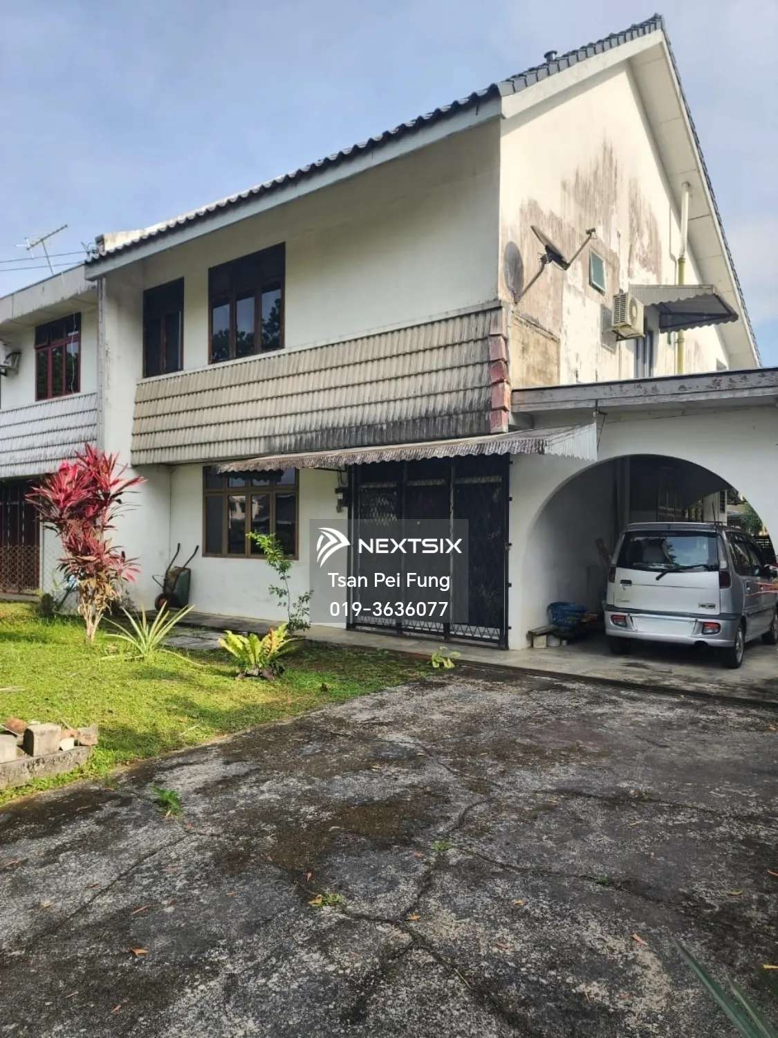 Semi-detached House For Sale in Kuching Sarawak